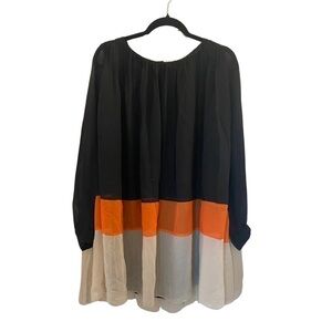 Romeo and Juliet Couture size M long sleeve flowy tunic top. #halloween #fall